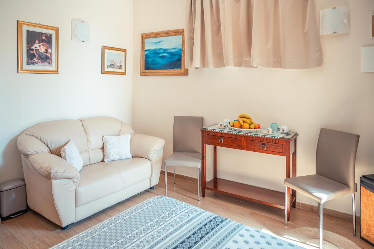 Elegant R&B Floridia Bed & Breakfast Taormina Exterior photo